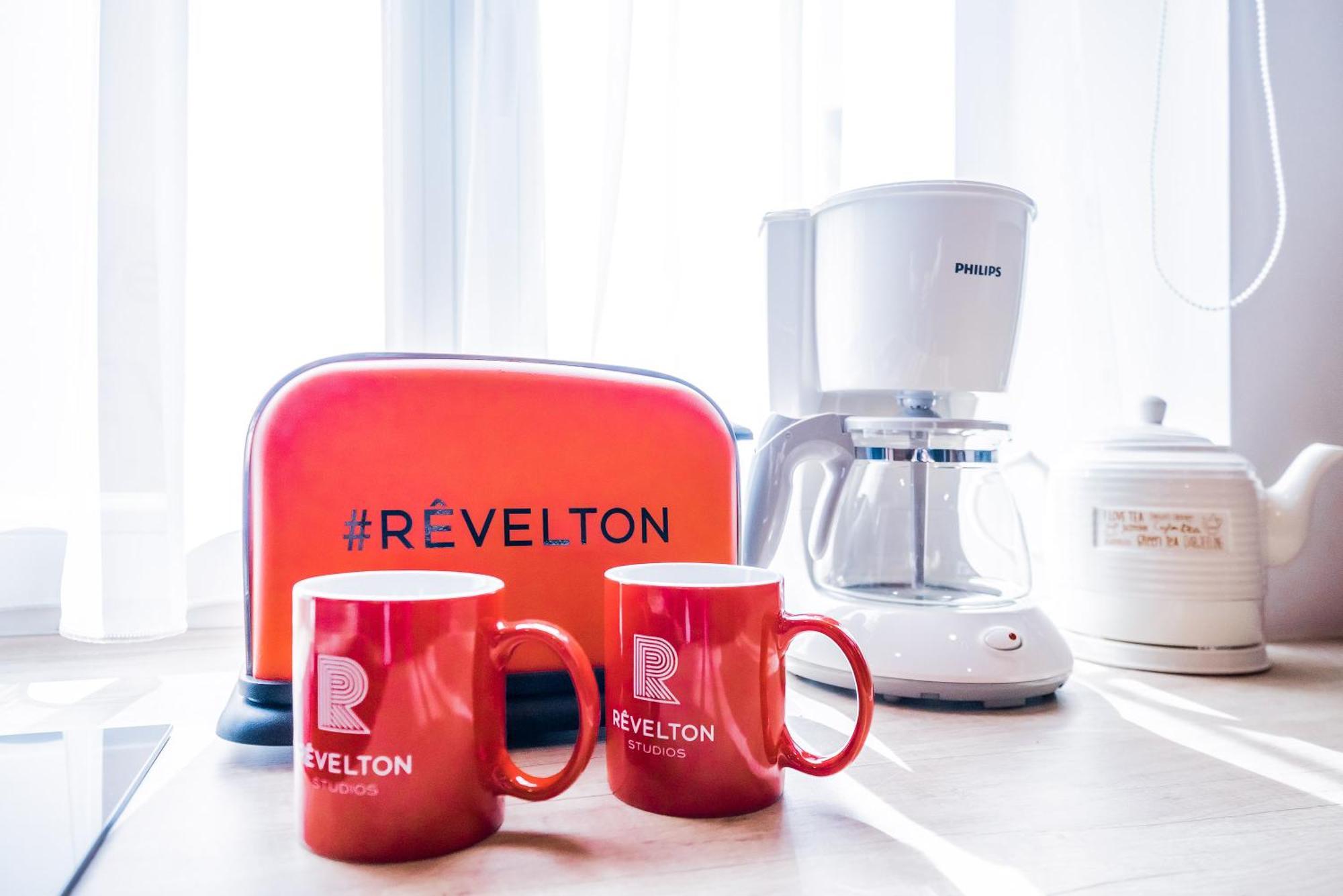 Revelton Studios Karlovy Vary Bagian luar foto